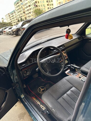 Mercedes E 220 1994, 383,485 km - 2.2 l - Bakı