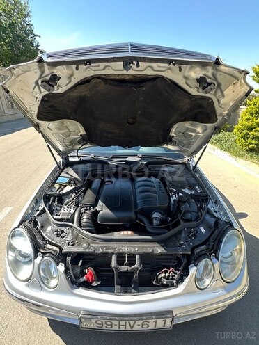 Mercedes E 220 d 2005, 285,000 km - 2.2 л - Bakı