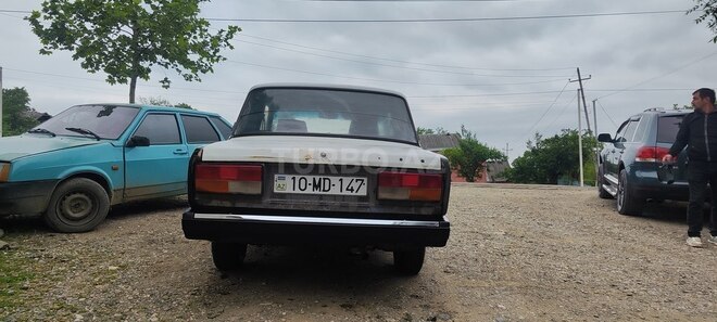 LADA (VAZ) 2107 2003, 95,000 km - 1.6 l - Qusar