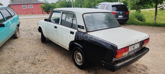 LADA (VAZ) 2107 2003, 95,000 km - 1.6 l - Qusar