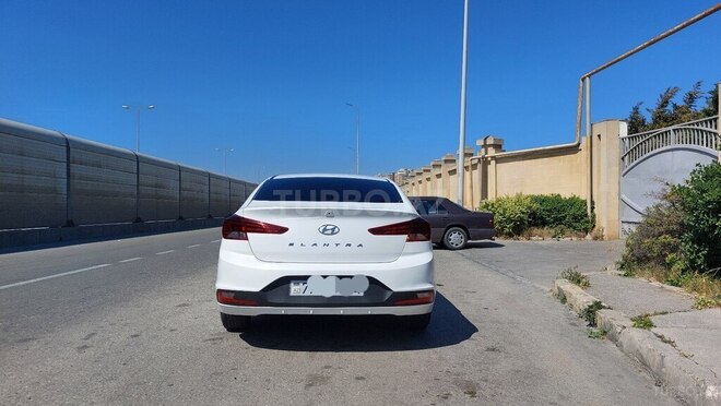Hyundai Elantra 2019, 131,000 km - 2.0 л - Bakı