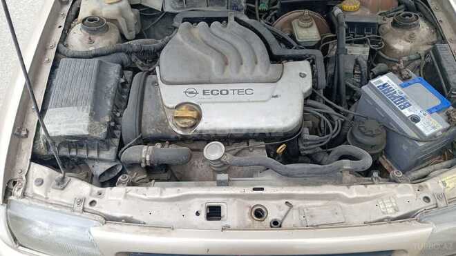 Opel Astra 1997, 400,000 km - 1.6 l - Bakı