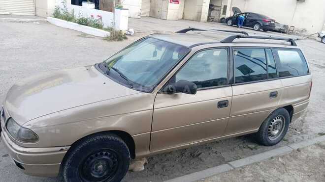 Opel Astra 1997, 400,000 km - 1.6 l - Bakı