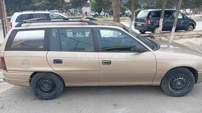 Opel Astra 1997, 400,000 km - 1.6 l - Bakı
