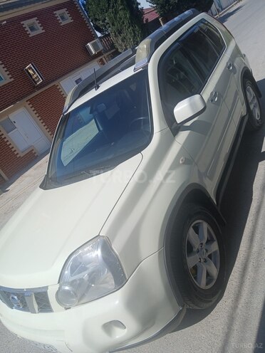 Nissan X-Trail 2008, 335,000 km - 2.5 l - İsmayıllı