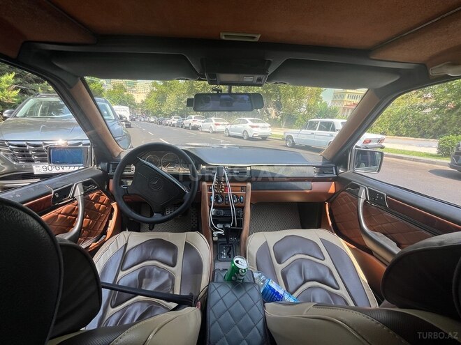 Mercedes E 220 1995, 430,000 km - 2.2 l - Bakı