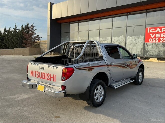 Mitsubishi L200 2013, 195,215 km - 2.5 l - Bakı