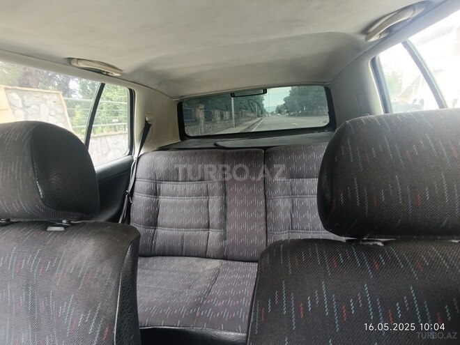Volkswagen Golf 1993, 390,235 km - 1.9 l - Balakən