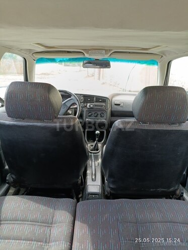 Volkswagen Golf 1993, 390,235 km - 1.9 l - Balakən