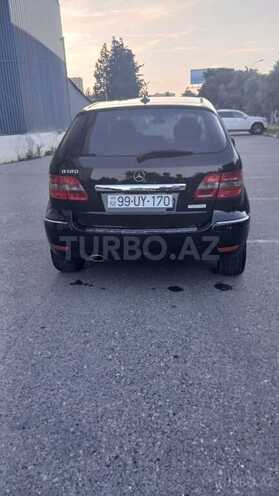 Mercedes B 200 2009, 195,000 km - 1.7 л - Bakı