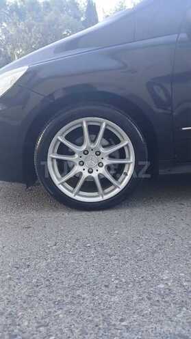 Mercedes B 200 2009, 195,000 km - 1.7 л - Bakı