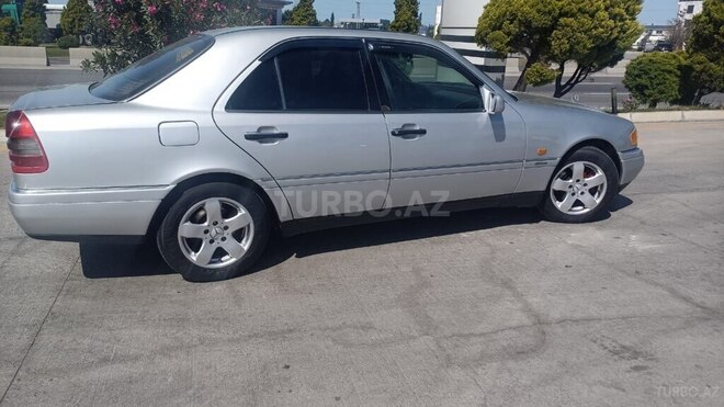 Mercedes C 180 1995, 313,000 km - 1.8 l - Bakı