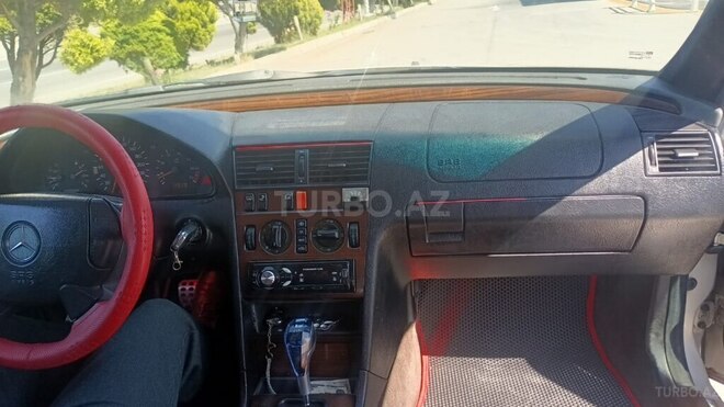 Mercedes C 180 1995, 313,000 km - 1.8 l - Bakı