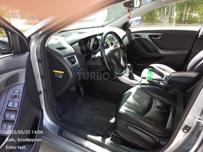 Hyundai Avante 2015, 260,000 km - 1.6 л - Bakı