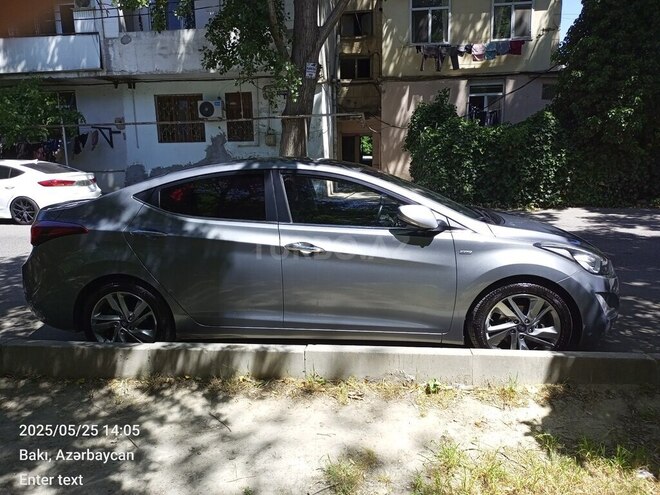 Hyundai Avante 2015, 260,000 km - 1.6 л - Bakı