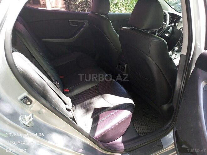 Hyundai Avante 2015, 260,000 km - 1.6 л - Bakı