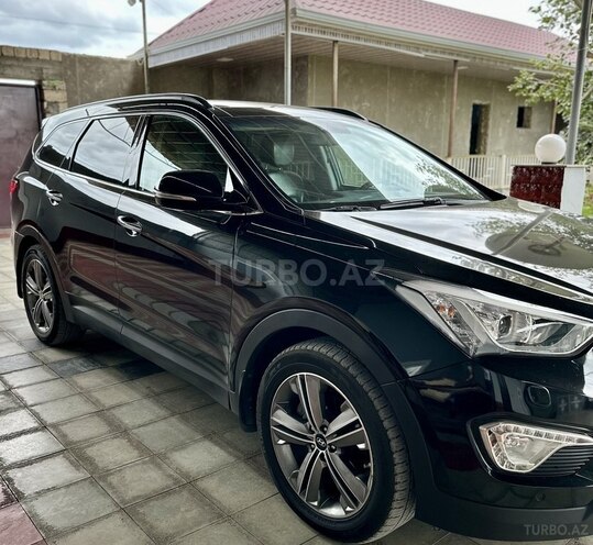 Hyundai Grand Santa Fe-6