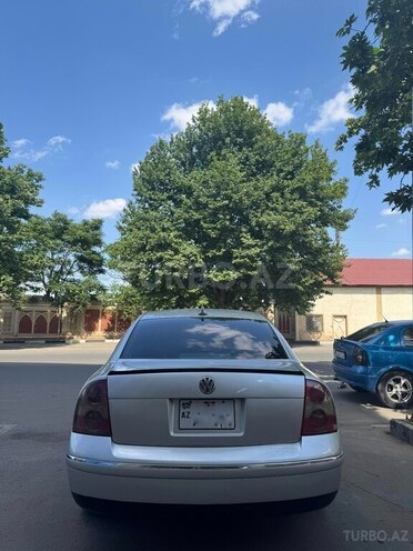 Volkswagen Passat 2002, 377,000 km - 1.8 l - Gəncə