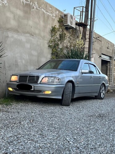 Mercedes C 240 1998, 232,190 km - 2.4 л - Saatlı