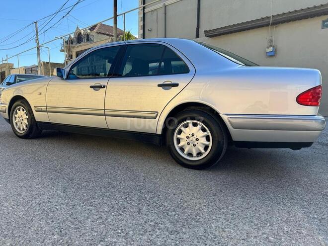 Mercedes E 240 1998, 193,500 km - 2.4 l - Sumqayıt