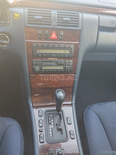 Mercedes E 240 1998, 193,500 km - 2.4 l - Sumqayıt