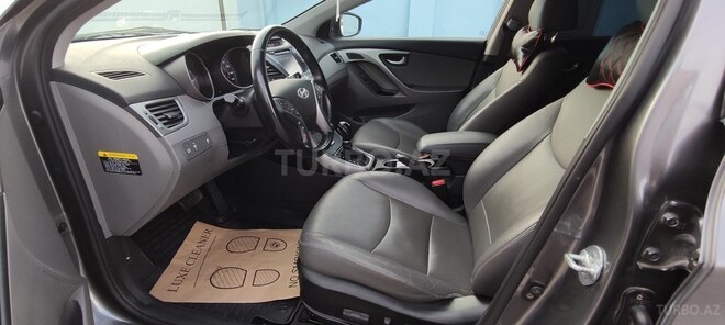 Hyundai Elantra 2015, 89,000 km - 1.8 л - Bakı