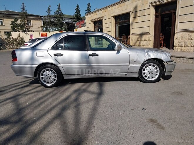 Mercedes C 200 1998, 521,147 km - 2.0 л - Bakı