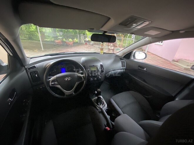 Hyundai i30 2010, 280,000 km - 1.6 л - Bakı
