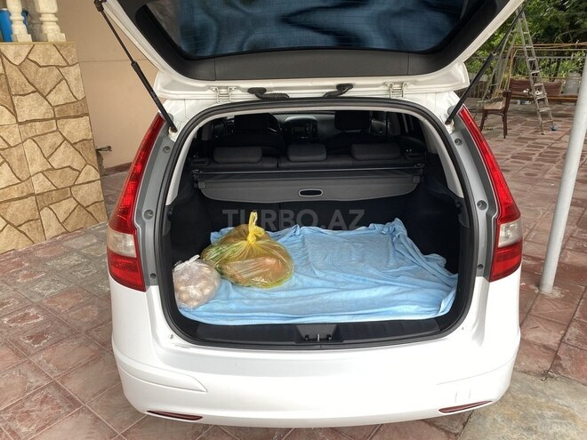 Hyundai i30 2010, 280,000 km - 1.6 л - Bakı