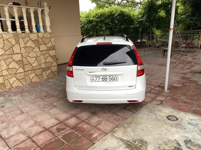 Hyundai i30 2010, 280,000 km - 1.6 л - Bakı