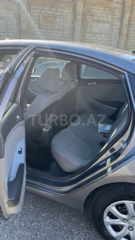 Hyundai Accent 2015, 211,000 km - 1.6 l - Bakı