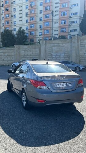 Hyundai Accent 2015, 211,000 km - 1.6 l - Bakı