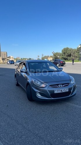 Hyundai Accent 2015, 211,000 km - 1.6 l - Bakı