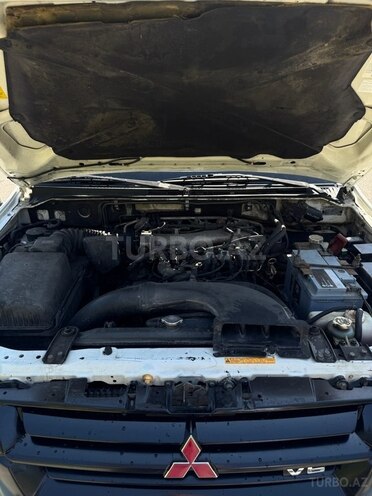 Mitsubishi Pajero 2001, 317,000 km - 3.5 l - Bakı