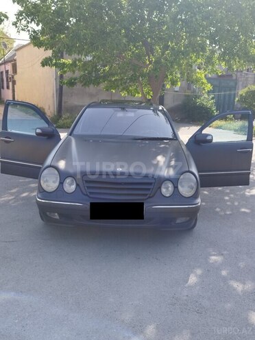 Mercedes E 270 2001, 500,678 km - 2.7 l - Bakı