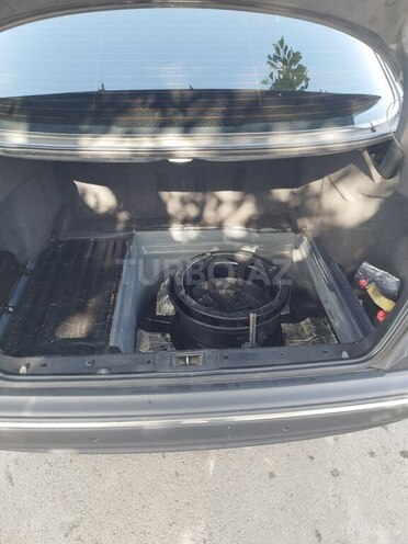 Mercedes E 270 2001, 500,678 km - 2.7 l - Bakı