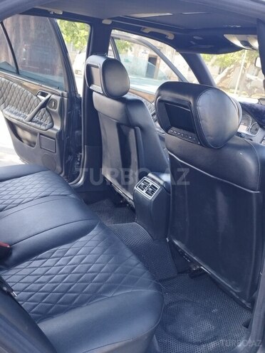 Mercedes E 270 2001, 500,678 km - 2.7 l - Bakı