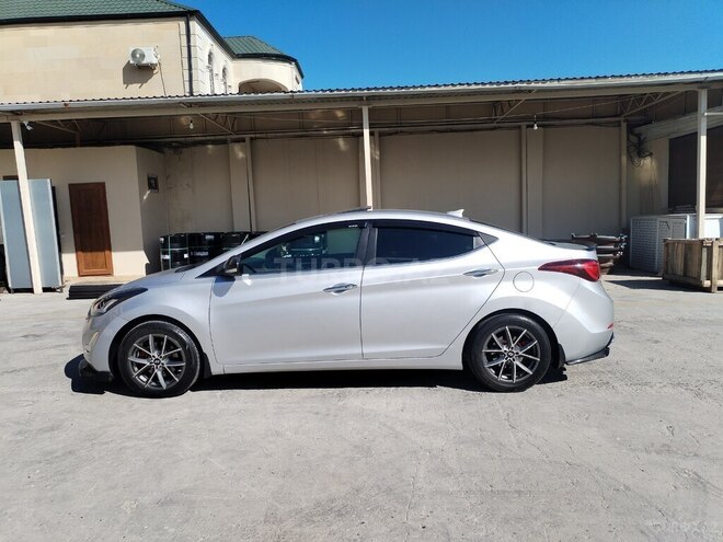 Hyundai Elantra 2015, 141,622 km - 1.8 l - Bakı