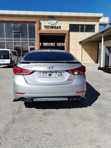 Hyundai Elantra 2015, 141,622 km - 1.8 l - Bakı