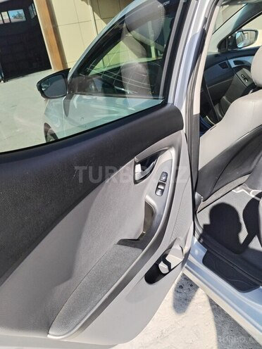 Hyundai Elantra 2015, 141,622 km - 1.8 l - Bakı