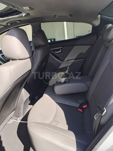 Hyundai Elantra 2015, 141,622 km - 1.8 l - Bakı