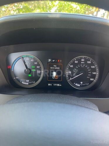 Hyundai Sonata 2016, 275,359 km - 2.0 l - Bakı
