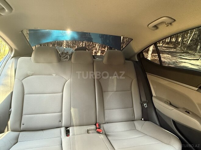 Hyundai Elantra 2019, 89,200 km - 2.0 l - Bakı