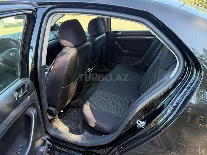Volkswagen Jetta-7