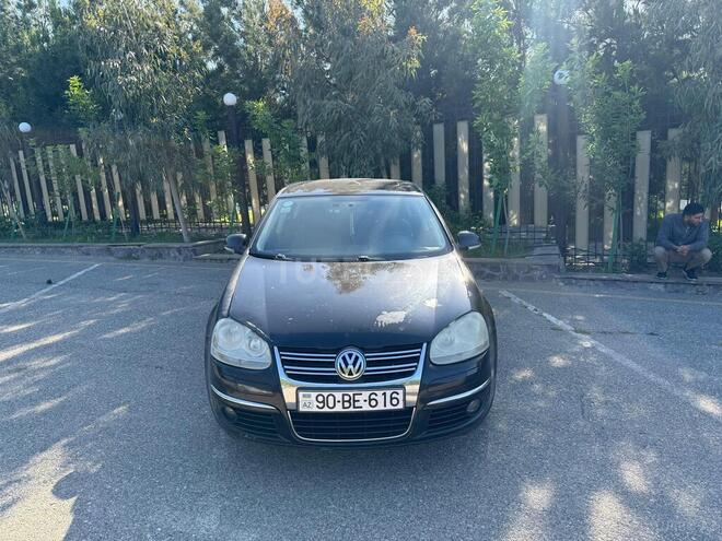 Volkswagen Jetta-1