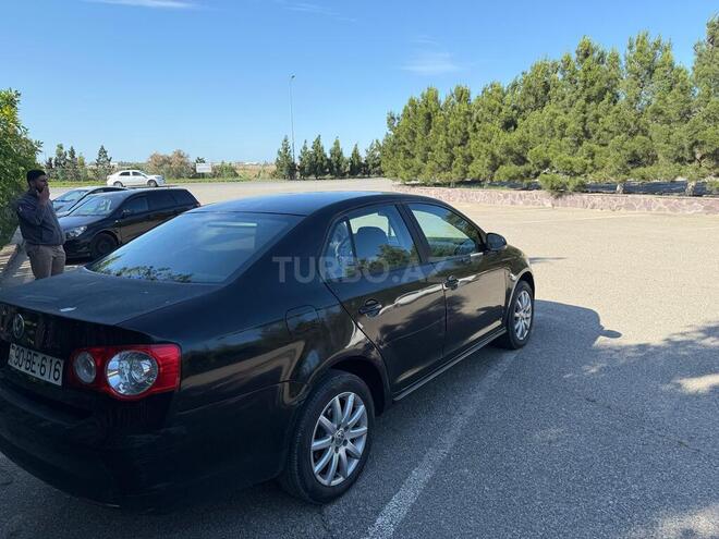 Volkswagen Jetta-9