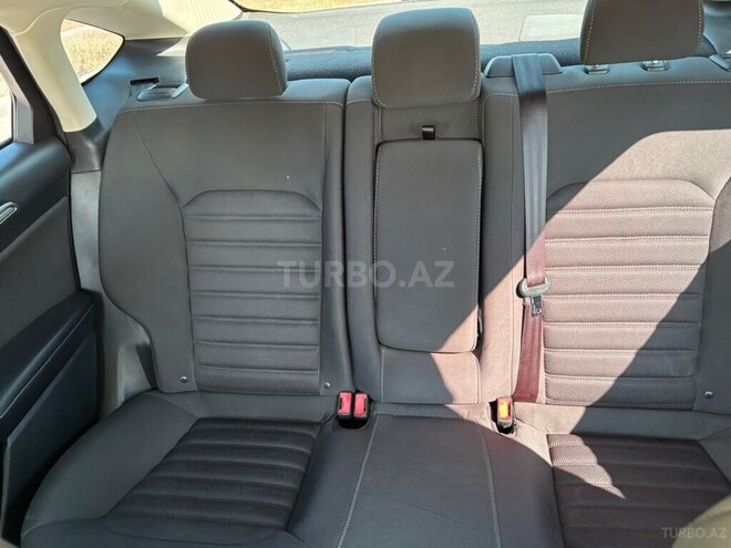Ford Fusion (North America)-13