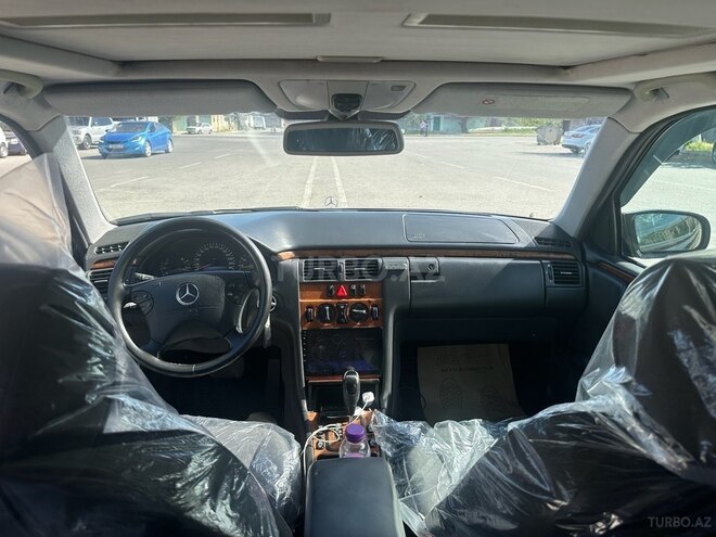Mercedes E 200 2001, 310,000 km - 2.0 l - Bakı