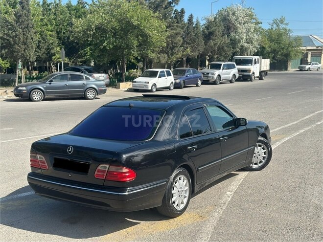 Mercedes E 200 2001, 310,000 km - 2.0 l - Bakı