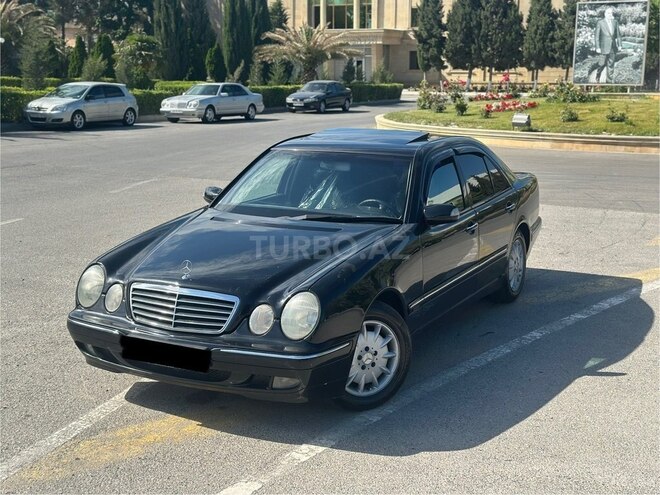 Mercedes E 200 2001, 310,000 km - 2.0 l - Bakı